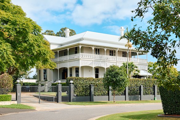 Rhyndarra House is a Victorian mansion and former military hospital built in 1889 in Yeronga, Brisbane.