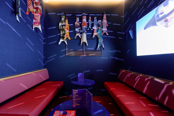 Start with food and perhaps end with a session in one of Goros’ karaoke rooms.