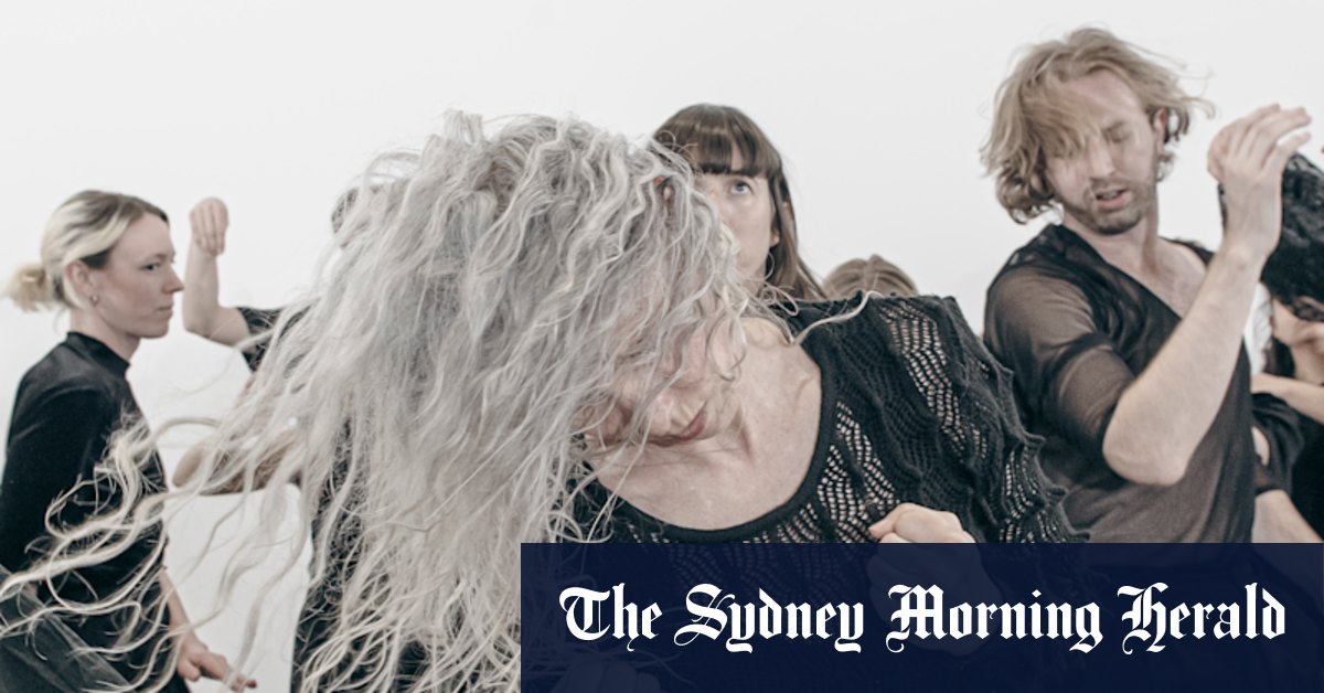 Melbourne review wrap: NEWRETRO; The Three Seas; Melbourne, Cheremushki; Yiddish Divas; Comedy Festival Gala - Vimarsana News