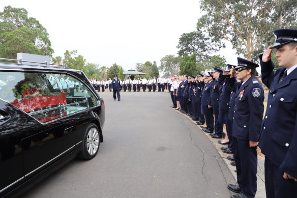 Hundreds attended the funeral of RFS member Geoff Keaton, who died south of Sydney on December 19.