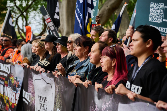 Unionists marched to NSW Parliament House today over engineered stone. 