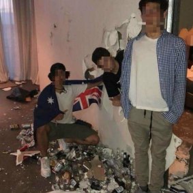 The schoolies even posed for pictures&nbsp;surrounded by plasterboard and rubbish in the Gold Coast hotel room.