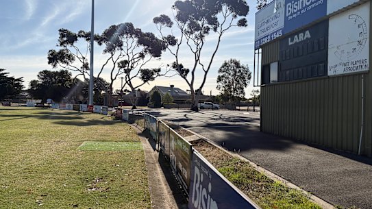 Lara’s senior footy sides won’t be running out in the 2026 season.