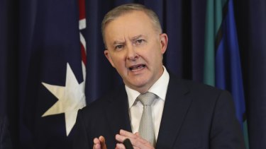 Anthony Albanese is warning voters not to get sucked into a “nonsense” debate about choice and mandates.