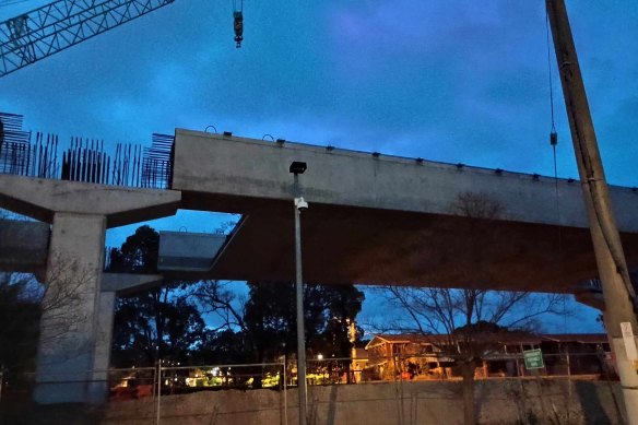 Residents say the humming and vibration from Metronet night works are impacting their wellbeing. 