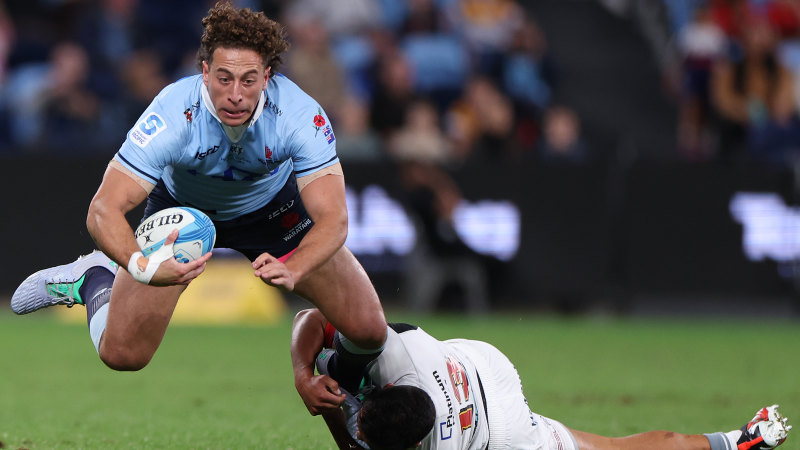 Super Rugby LIVE: Waratahs stunned as Hurricanes pile on early tries