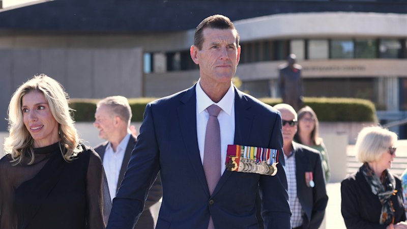 Ben Roberts-Smith joins 600 veterans as Albanese marks Australia’s 25 years in Afghanistan
