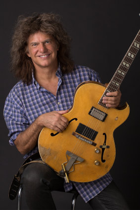Was Pat Metheny abducted by aliens?