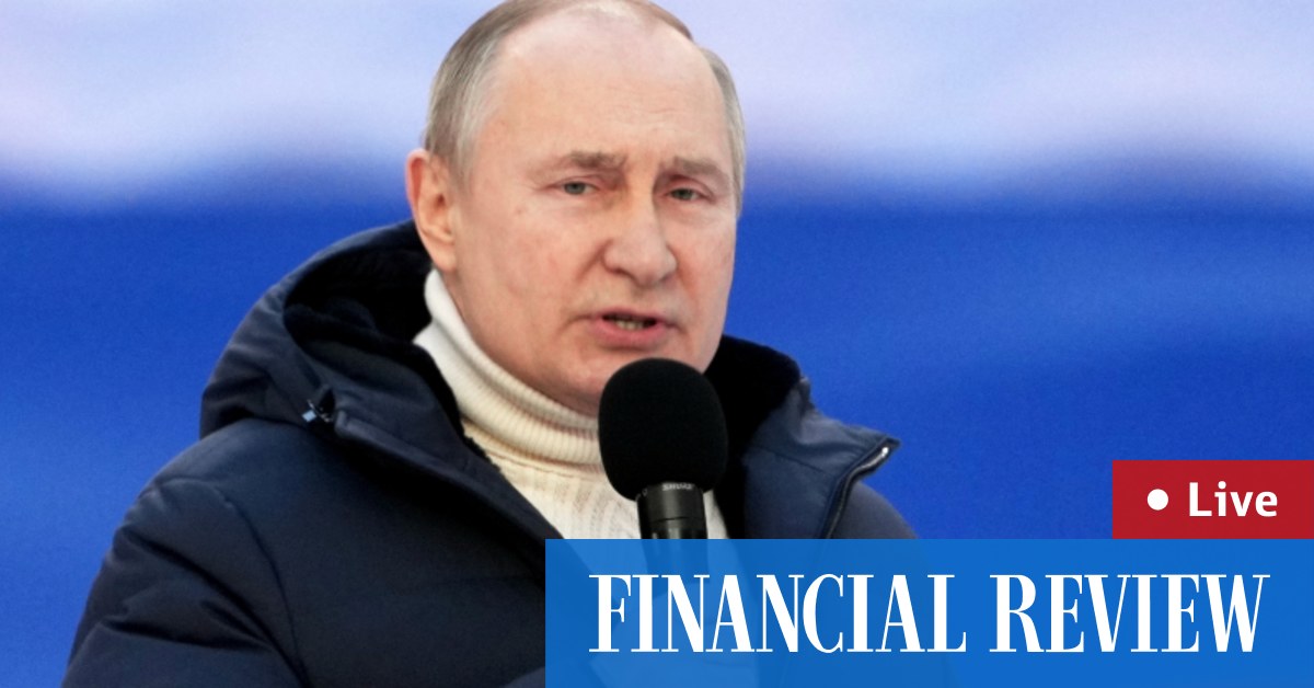 Il presidente russo Vladimir Putin raduna il sostegno alla guerra nello stadio di Mosca