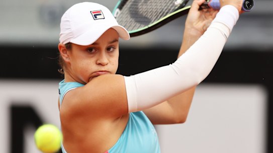 2019 French Open winner Ashleigh Barty is likely to face defending champion and tournament favourite Iga Swiatek in the semi-finals.