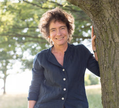 Jeanette Winterson says there are lots of possibilities with Substack.