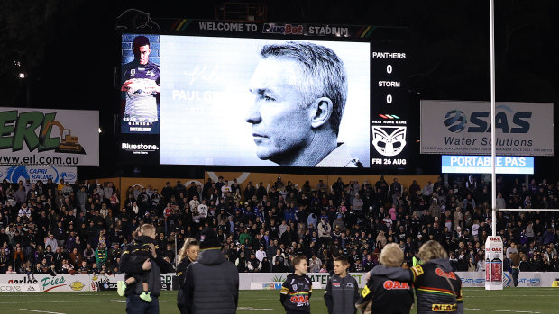 Players and fans pay tribute to Paul Green at BlueBet Stadium