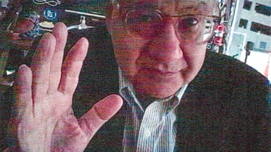 Manuel Rocha durante uma reunião com “Miguel”, um funcionário disfarçado do FBI, nesta imagem fornecida pelo Departamento de Justiça dos EUA.