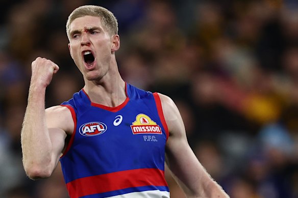Tim English was crucial for the Bulldogs despite a nasty early head knock.