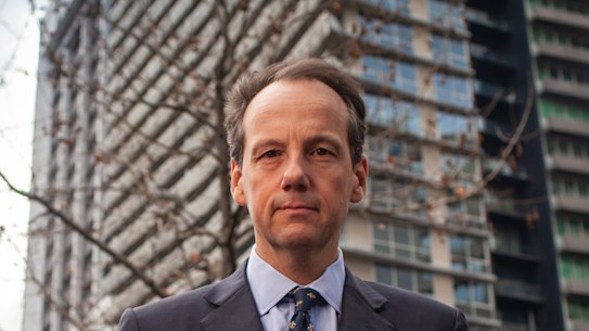 ASIC to embed senior staff into banks