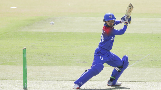 Nannapat Khnocharernkai plays for Thailand against the ACT Meteors at Manuka Oval in December.