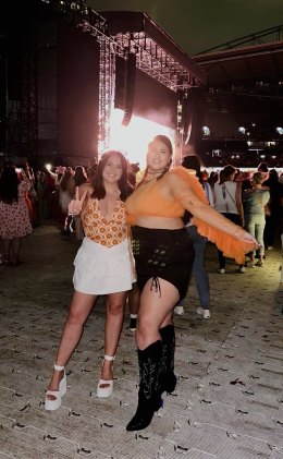 Ailise-Mae Mooney (left) and Chelsea Burgy (right) at Harry Styles’ Love on Tour concert in 2023.