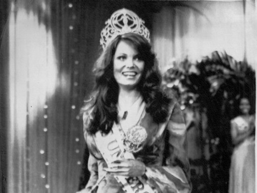 Kerry Wells after she was crowned Miss Universe, July 29, 1972.