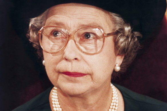 Queen Elizabeth II gives her “annus horribilis” speech at the Guildhall on November 24, reflecting on the breakdown of the marriages of her sons and the fire at her Windsor Castle home. 
