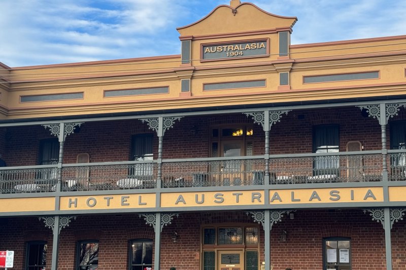 The Hotel Australasia last sold for $1.65m in 2022.