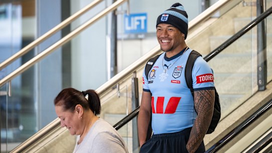 Brian To’o returns to Sydney still in his Origin playing kit.
