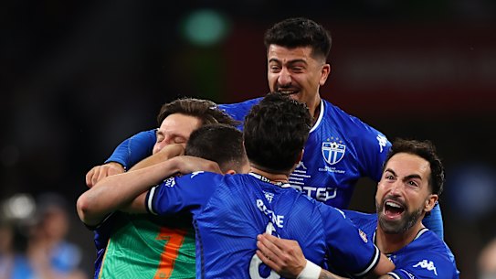 South Melbourne celebrate their win.