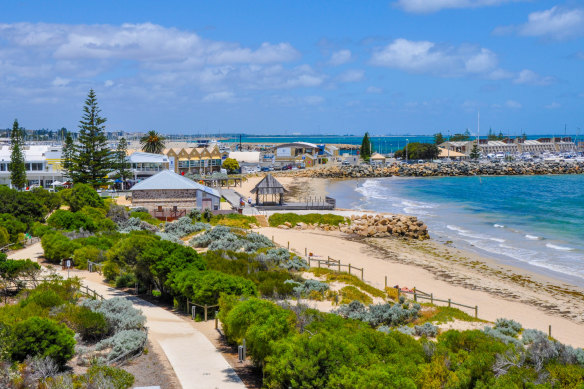 Fremantle,WA,Australia-November 19,2015: View over Bather's Beach with path in vegetated dunes and community view in Fremantle, Western Australia. Bather's Beach, path in vegetated dunes in Fremantle, Western Australia is one of the sights along the Explore Fremantle Discovery Trail. iStock image