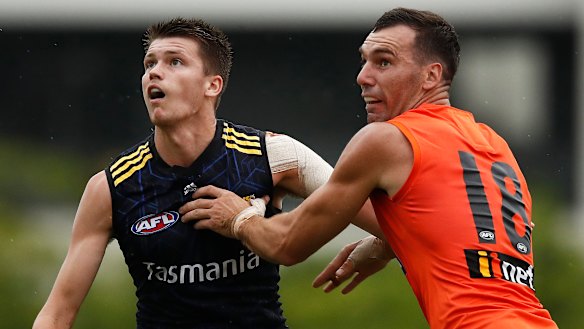 Ned Reeves (left) and Jonathon Ceglar contest the ruck during a Hawks’ intra-club match. 
