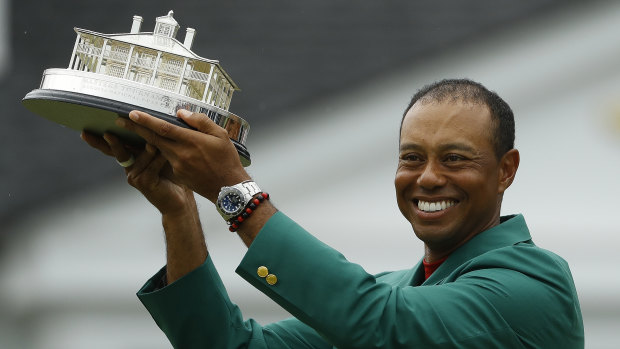 It's the first time Woods has donned the green jacket as the Masters golf winner in 11 years.