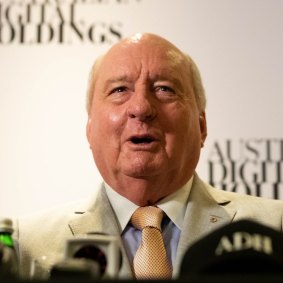 Alan Jones is retaining his Circular Quay apartment.