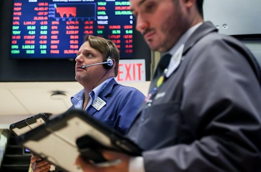 Oil companies boosted Wall Street on Thursday.