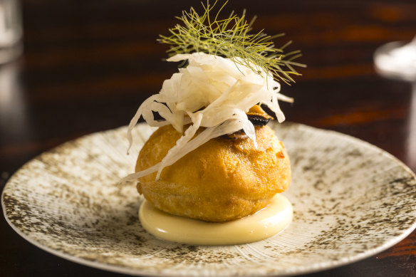 Maori fried bread presents like a savoury doughnut.