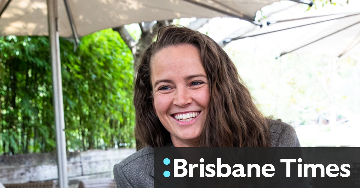Zoe Coombs Marr: 'Stop doing it straight people, you're so weird' - Vimarsana News