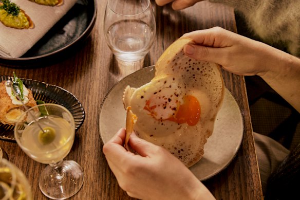 Egg hoppers at Many Little.