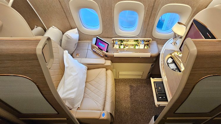 smh.com.au - Chris Chamberlin - I scored a taste of luxurious first class at a bargain price