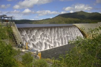 The Queensland Government was not aware a five-year safety inspection of Wyaralong Dam near Beaudesert was overdue until a review this year.