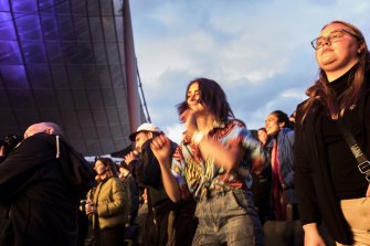 Melbourne music fans enjoying  Play on Victoria 21.