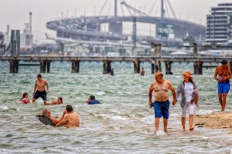 Melbourne Weather Chance Of Sunshine Rain Hail And Snow