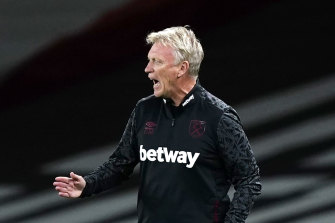 West Ham Boss Moyes Two Players Test Positive For Covid 19