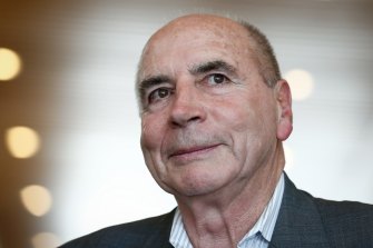Former Reserve Bank governor Bernie Fraser says the RBA should not “pussyfoot around” but lift rates by half a percentage point on Tuesday to quell inflation pressures.