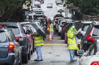 Thousands line up for COVID-19 testing at Lilyfield on Monday. 
