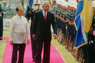 Fidel Ramos with Nelson Mandela in 1997.