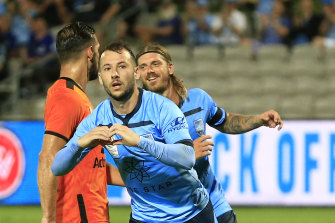 A-League 2019/20: Adam Le Fondre gets Sydney FC on board ...
