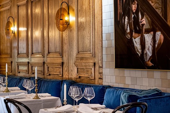 The chic French interiors at Entrecote.