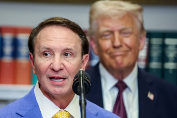 Trump ha nominato il governatore della Louisiana Jeff Landry suo inviato speciale in Groenlandia.