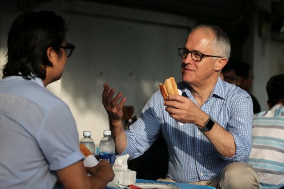 Malcolm Turnbull joins chef Luke Nguyen for breakfast over a banh mi.