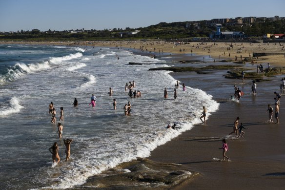 People flock to Sydney beaches as the temperature hits 28 degrees on Saturday. 