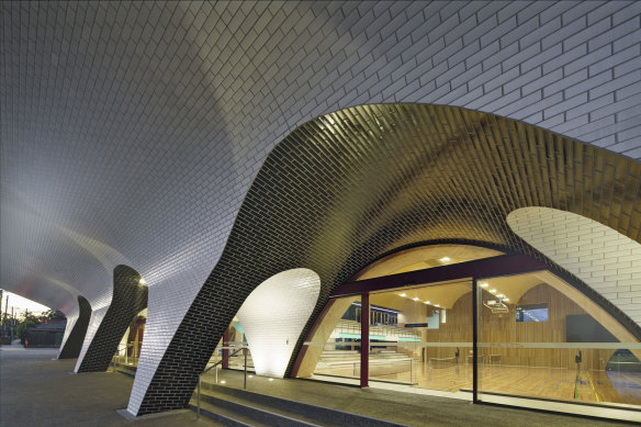 A key feature are the barrel-vaulted ceilings.