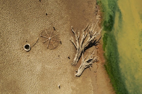 Lake Burrendong, one of the largest dams in the Murray-Darling Basin, is barely 4 per cent full, revealing remains of a farmhouse that would normally be under tens of metres of water.