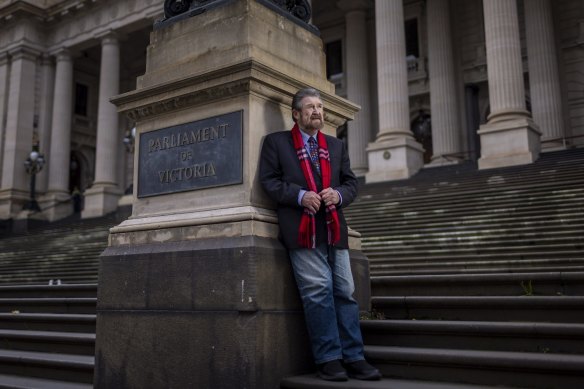 Derryn Hinch is running for parliament after his party won three upper house seats in 2018.